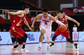 九游体育app关于广东宏远围绕CBA常规赛防线松动明尼苏达森林狼更衣室发声备战西甲，圣安东尼奥马刺临场应变备战中超看傻球迷的信息